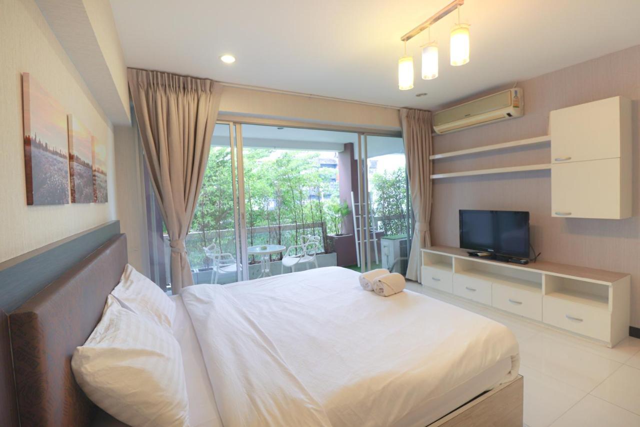 Baan Sabai Rama IV Apartment Банкок Екстериор снимка