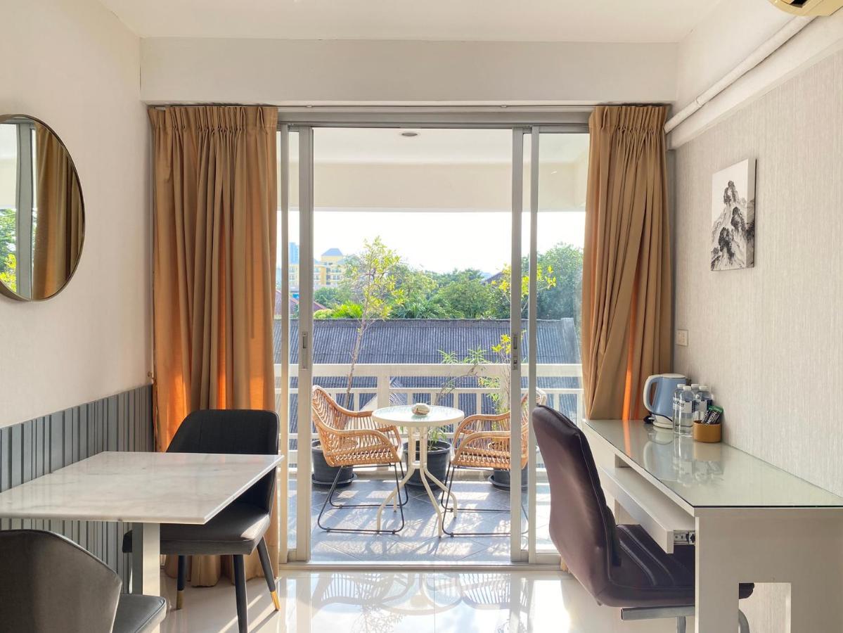 Baan Sabai Rama IV Apartment Банкок Екстериор снимка