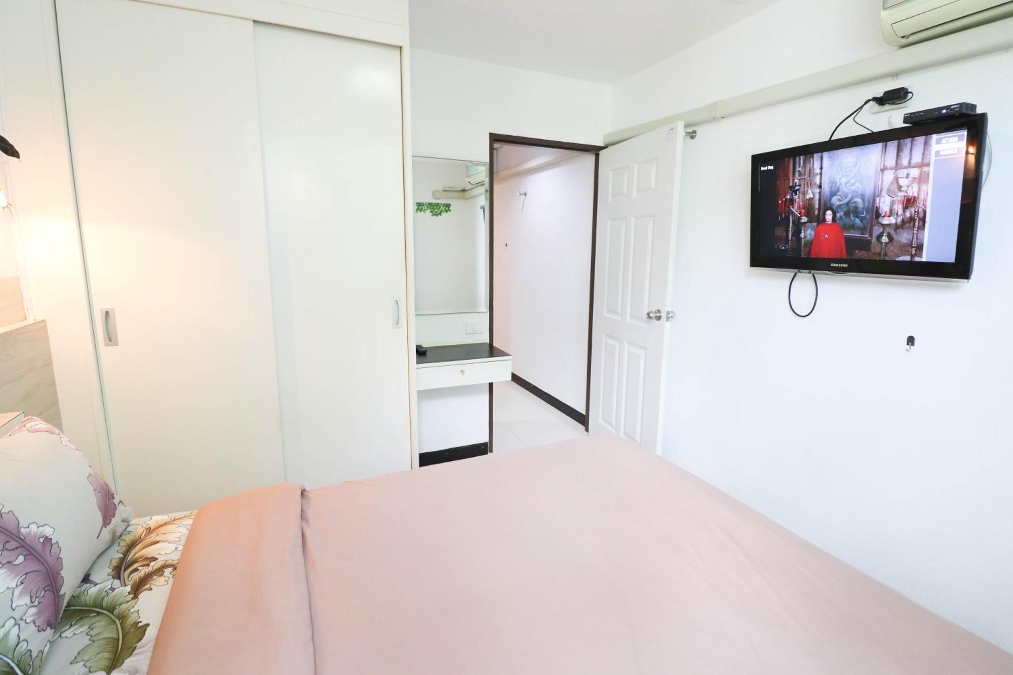 Baan Sabai Rama IV Apartment Банкок Екстериор снимка