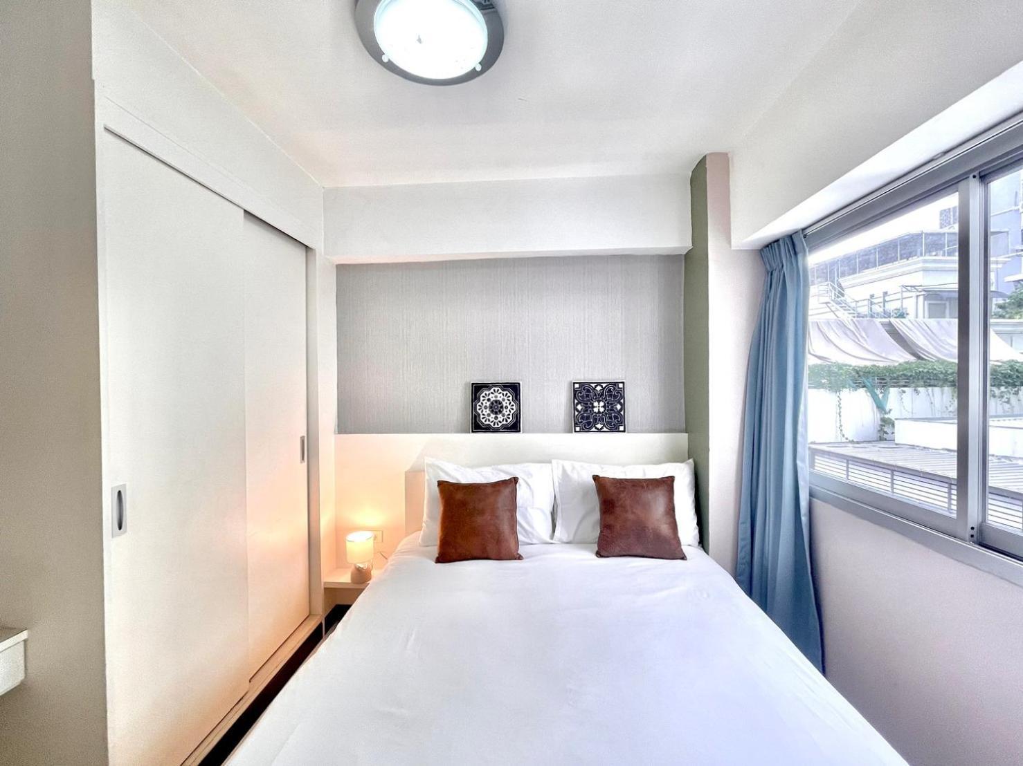 Baan Sabai Rama IV Apartment Банкок Екстериор снимка