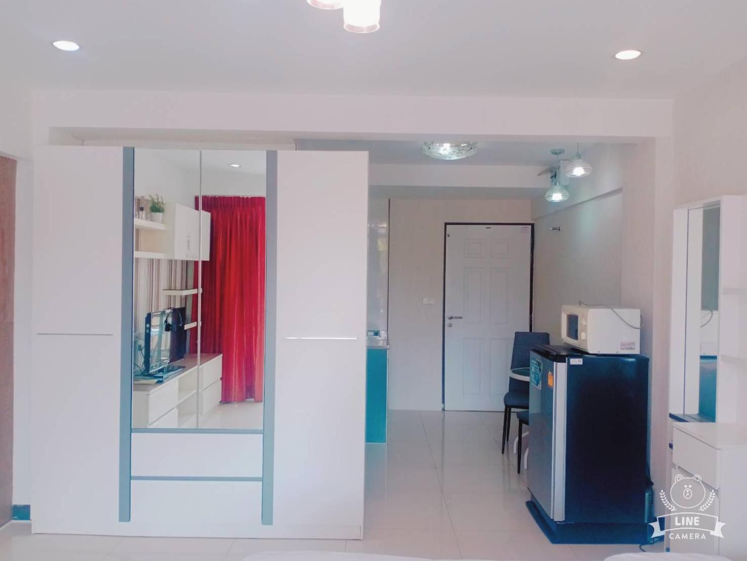 Baan Sabai Rama IV Apartment Банкок Екстериор снимка